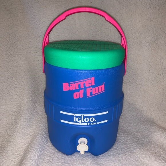 Igloo Other - Vintage retro igloo barrel of fun 2 gallon cooler